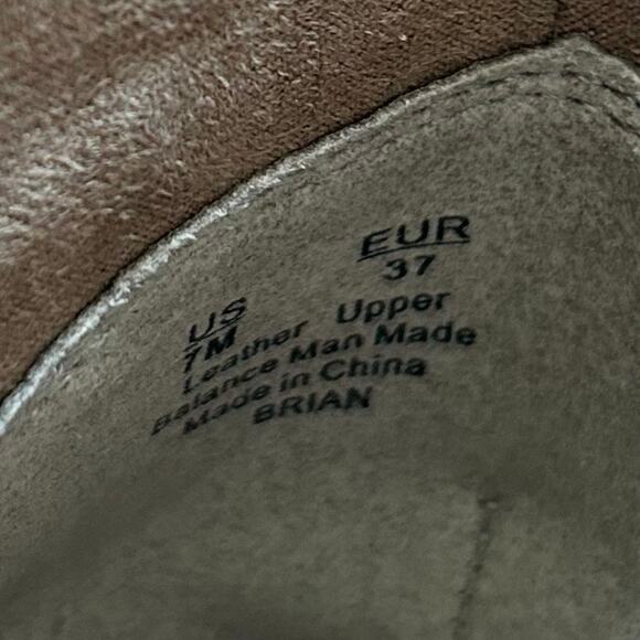 Sam Edelman Brown Suede Studded Western Pointed Ankle Boots Size 7 - Picture 9 of 10